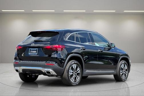 2025 Mercedes-Benz GLA 250 Base