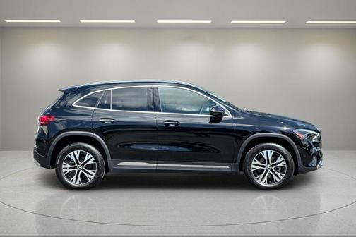 2025 Mercedes-Benz GLA 250 Base