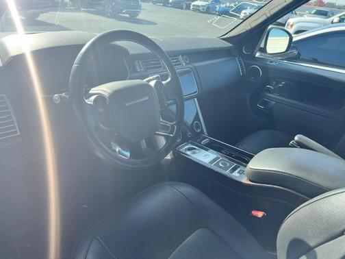 2020 Land Rover Range Rover P525 HSE