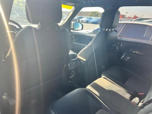 2020 Land Rover Range Rover P525 HSE