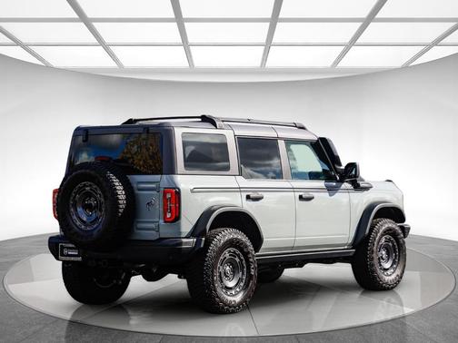 2024 Ford Bronco Everglades