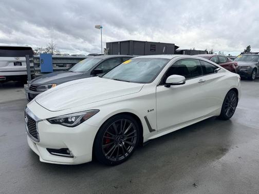2017 INFINITI Q60 3.0t Red Sport 400