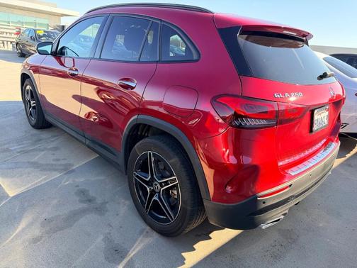 2022 Mercedes-Benz GLA 250 Base 4MATIC