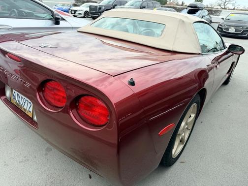 2003 Chevrolet Corvette 