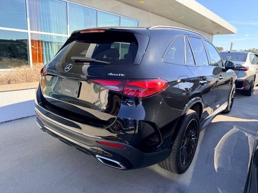 2023 Mercedes-Benz GLC 300 Base 4MATIC