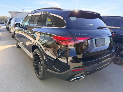 2023 Mercedes-Benz GLC 300 Base 4MATIC