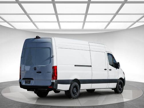Arctic White 2025 Mercedes-Benz Sprinter 2500 High Roof