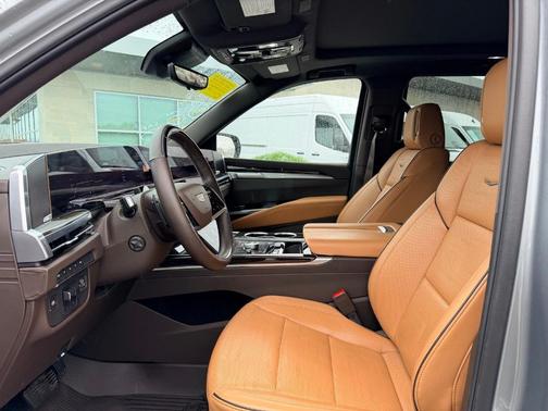 2025 Cadillac Escalade Premium Luxury