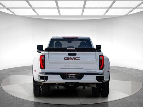 2025 GMC Sierra 3500 Denali