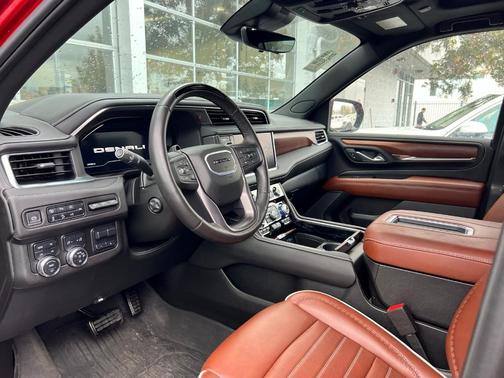 2024 GMC Yukon XL Denali Ultimate