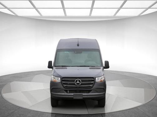 2024 Mercedes-Benz Sprinter 2500 Standard Roof