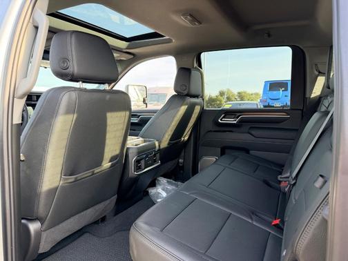 2025 GMC Sierra 2500 Denali