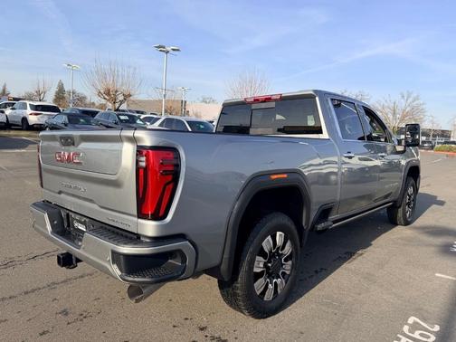 2025 GMC Sierra 2500 Denali