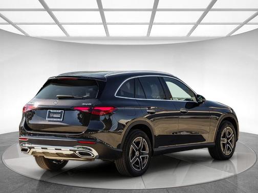 2026 Mercedes-Benz GLC 300 Base 4MATIC