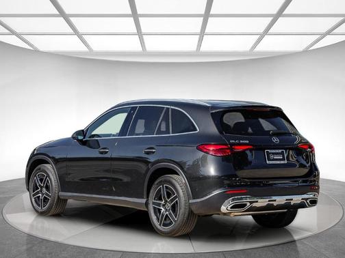 2026 Mercedes-Benz GLC 300 Base 4MATIC