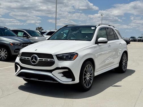 Polar White 2026 Mercedes-Benz GLE 450 4MATIC
