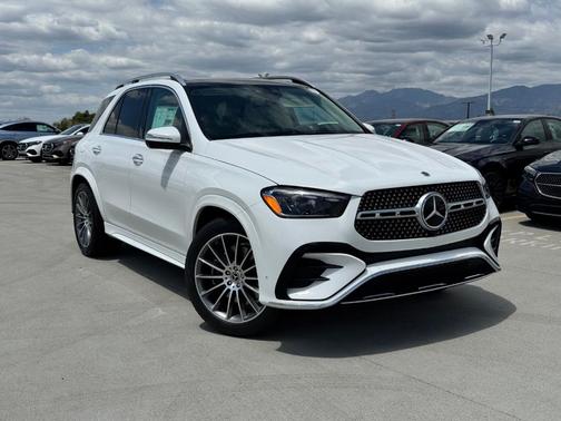 Polar White 2026 Mercedes-Benz GLE 450 4MATIC