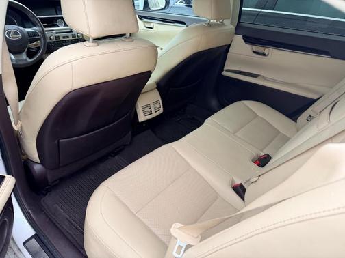 2016 Lexus ES 350 Base