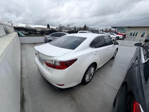 2016 Lexus ES 350 Base