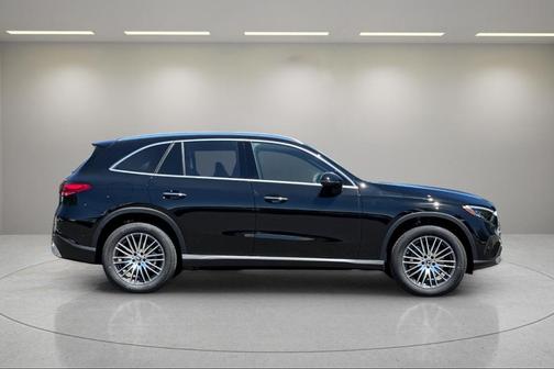 2025 Mercedes-Benz GLC 300 Base 4MATIC