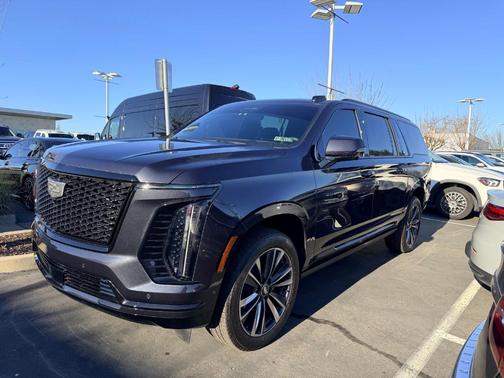 2025 Cadillac Escalade ESV Sport