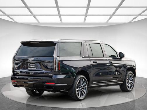 2025 Cadillac Escalade ESV Sport