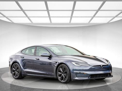 2022 Tesla Model S Base