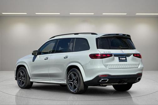 2024 Mercedes-Benz GLS 450 4MATIC