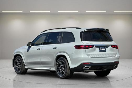 2024 Mercedes-Benz GLS 450 4MATIC