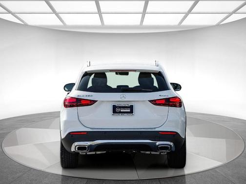 2025 Mercedes-Benz GLA 250 Base 4MATIC