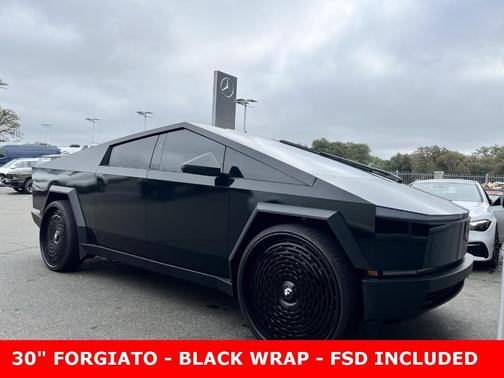 2024 Tesla Cybertruck Base