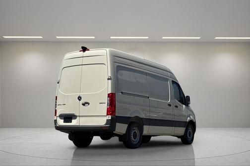 2025 Mercedes-Benz Sprinter 2500 Standard Roof