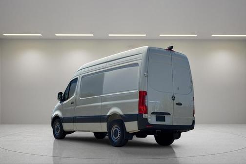 2025 Mercedes-Benz Sprinter 2500 Standard Roof
