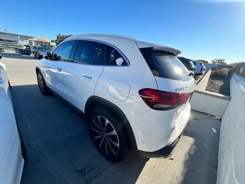 2022 Mercedes-Benz GLA 250 Base 4MATIC