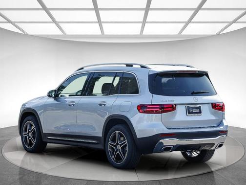 Silver Metallic 2026 Mercedes-Benz GLB 250 Base