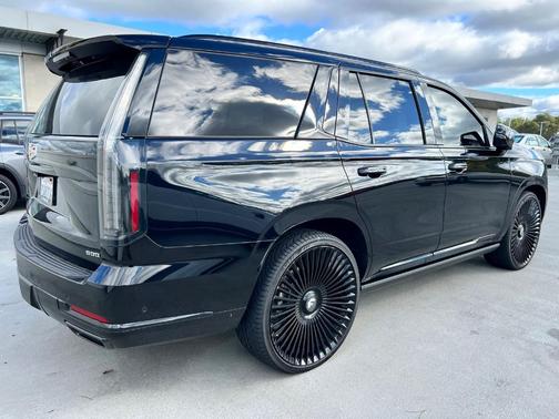 2025 Cadillac Escalade Sport Platinum