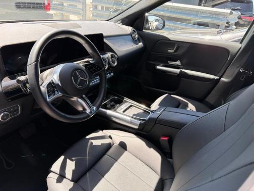 2025 Mercedes-Benz GLA 250 Base