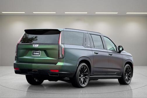 2023 Cadillac Escalade ESV Sport Platinum
