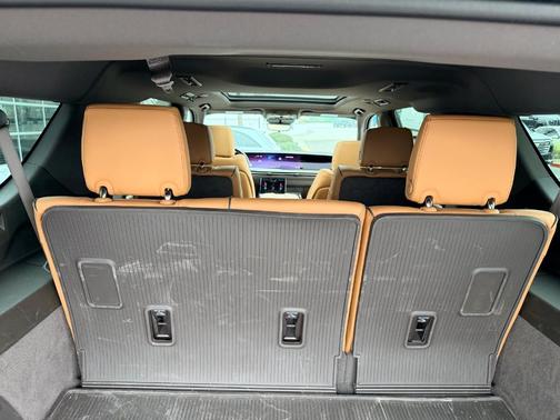 2025 Cadillac Escalade ESV Premium Luxury