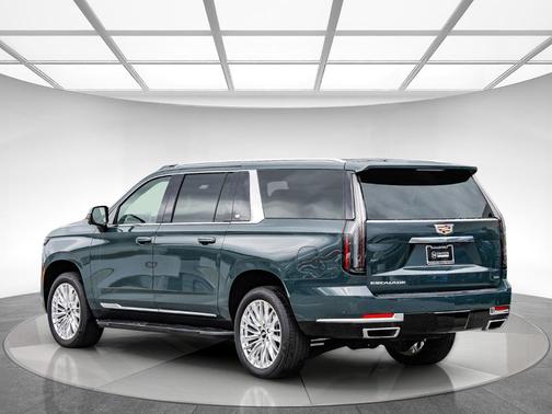 2025 Cadillac Escalade ESV Premium Luxury