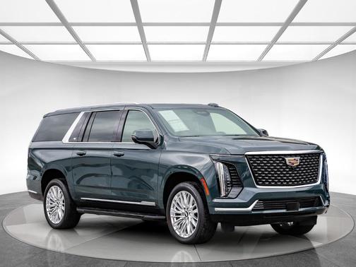 2025 Cadillac Escalade ESV Premium Luxury