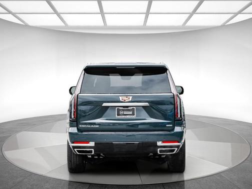 2025 Cadillac Escalade ESV Premium Luxury
