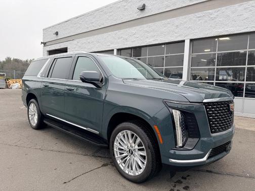 2025 Cadillac Escalade ESV Premium Luxury