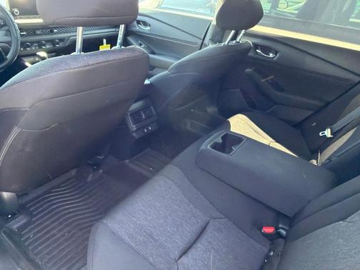 Platinum White Pearl 2025 Honda Accord SE