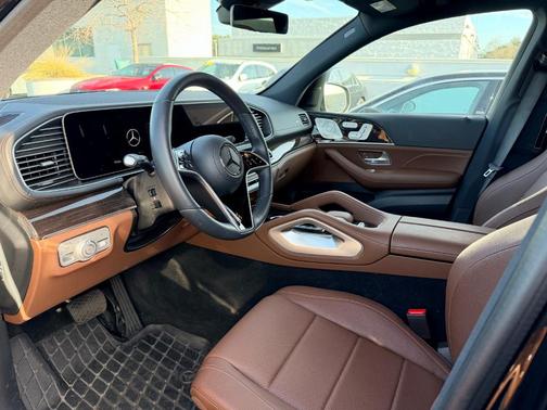 2025 Mercedes-Benz GLS 450 4MATIC