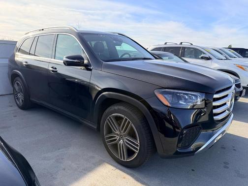 2025 Mercedes-Benz GLS 450 4MATIC