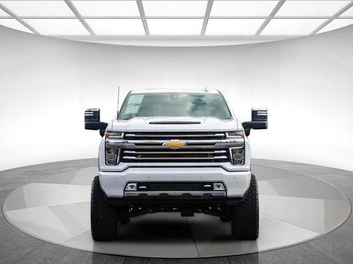2022 Chevrolet Silverado 2500 High Country