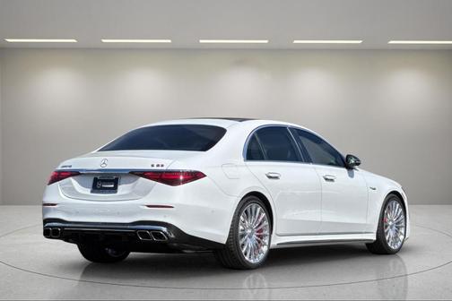 2026 Mercedes-Benz AMG S 63 E Base