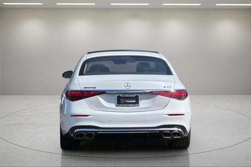2026 Mercedes-Benz AMG S 63 E Base