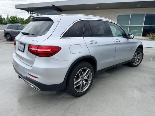 2018 Mercedes-Benz GLC 300 Base 4MATIC